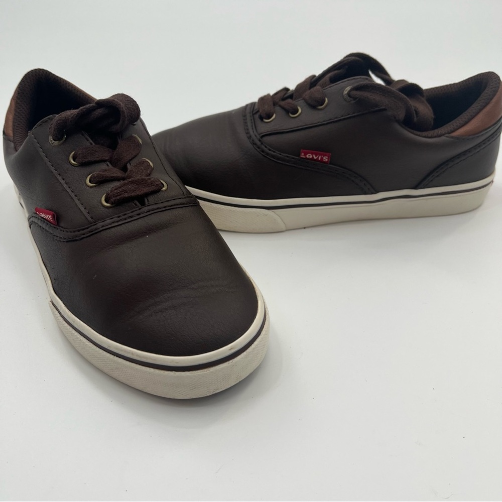 Levi's Kids Size 3 Brown Lace‎ Up Sneakers EUC